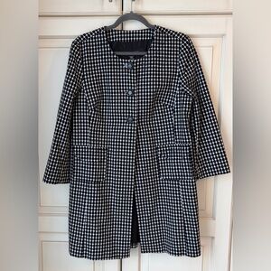 NWOT Apostrophe Black and White Circle pattern Jacket/Coat. Large (more Med-Larg